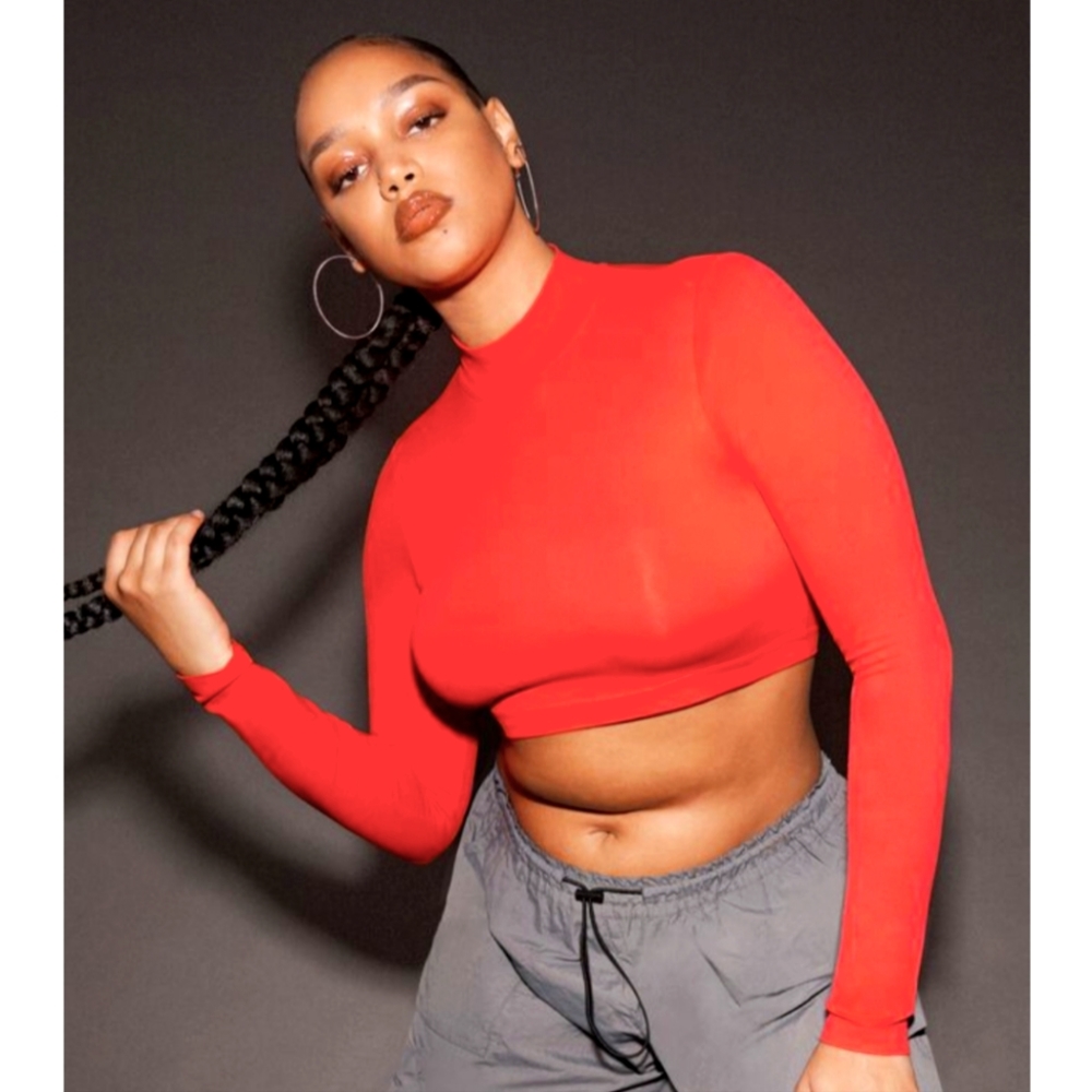 ✨BOGO ALL $5 ITEMS✨ garage b.dy mock neck crop top